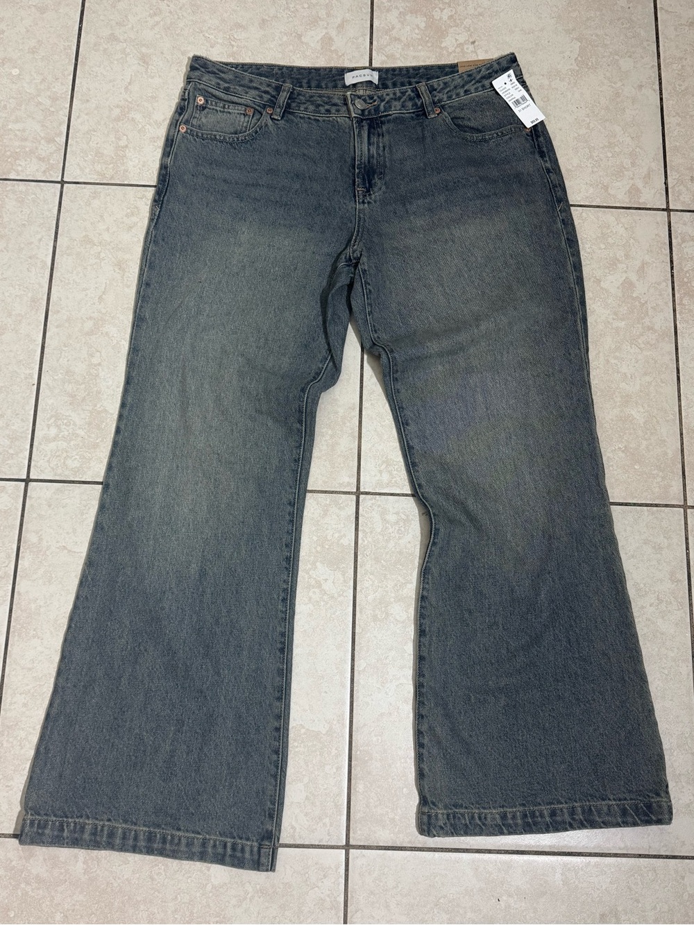 PacSun Women's Wide-Leg Jeans in Dark Gray Wash